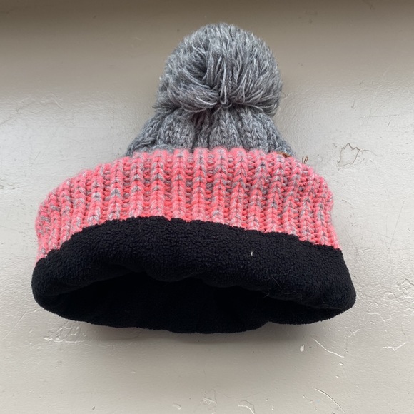 Roxy Snow Beanie - Picture 4 of 4